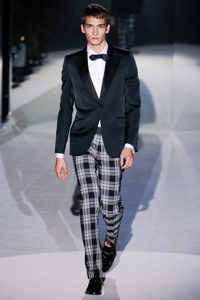Look 33